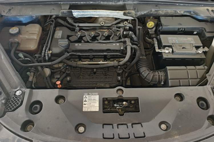 Used Qoros 5 2018 Revised Version 1.6T Automatic Leading Edition Engine Bay