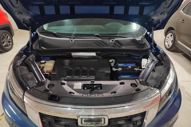 Used Qoros 5 2018 Revised Version 1.6T Automatic Leading Edition Engine Bay