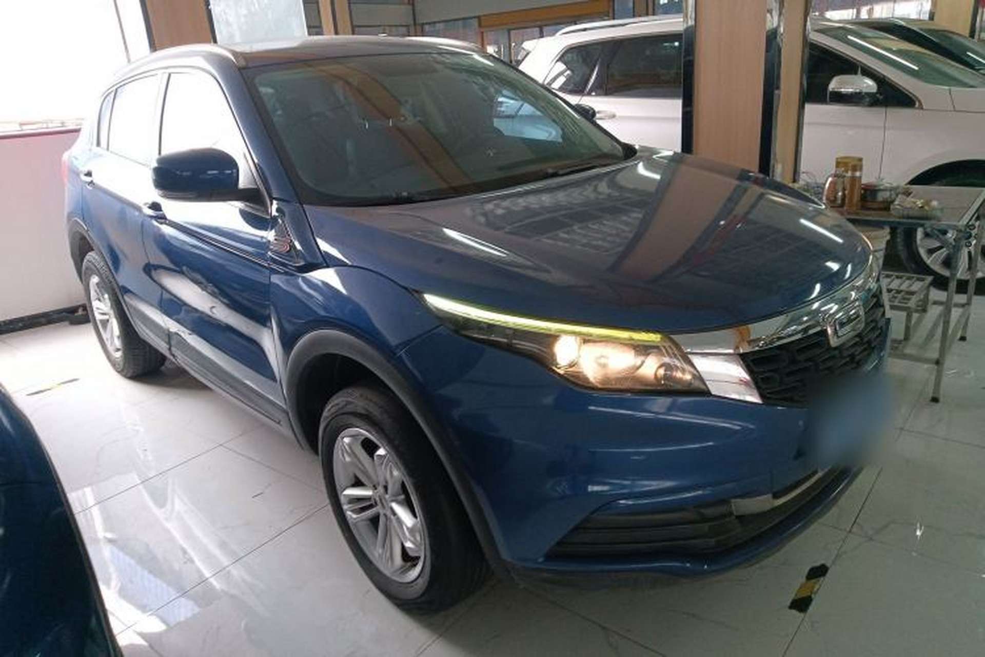 Used Qoros 5 2018 Revised Version 1.6T Automatic Leading Edition Exterior 1