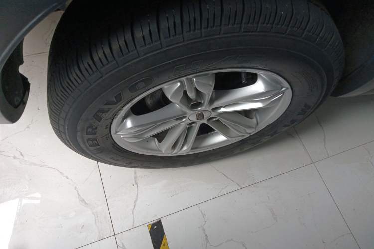 Used Qoros 5 2018 Revised Version 1.6T Automatic Leading Edition Exterior 5