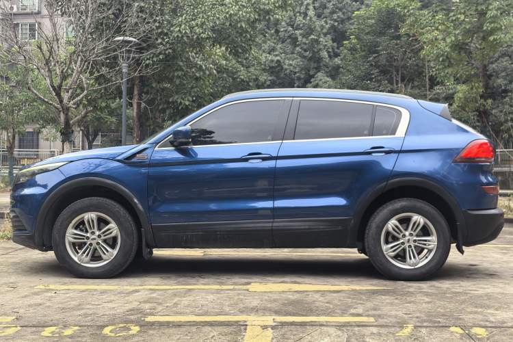 Used Qoros 5 2018 Revised Version 1.6T Automatic Leading Edition Exterior 6