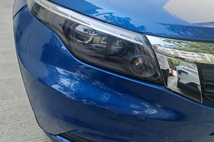Used Qoros 5 2018 Revised Version 1.6T Automatic Leading Edition Exterior 6