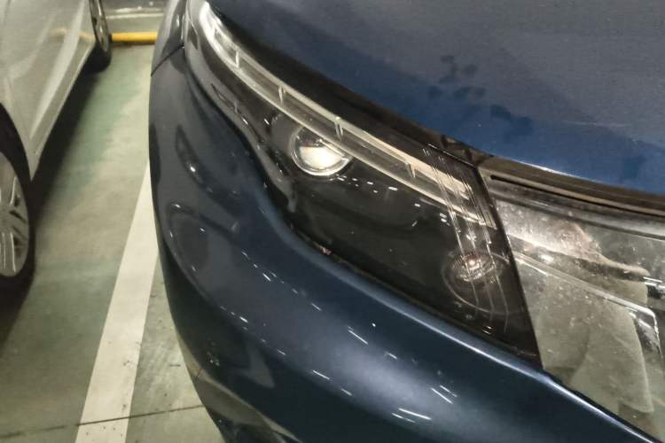 Used Qoros 5 2018 Revised Version 1.6T Automatic Leading Edition Exterior 6