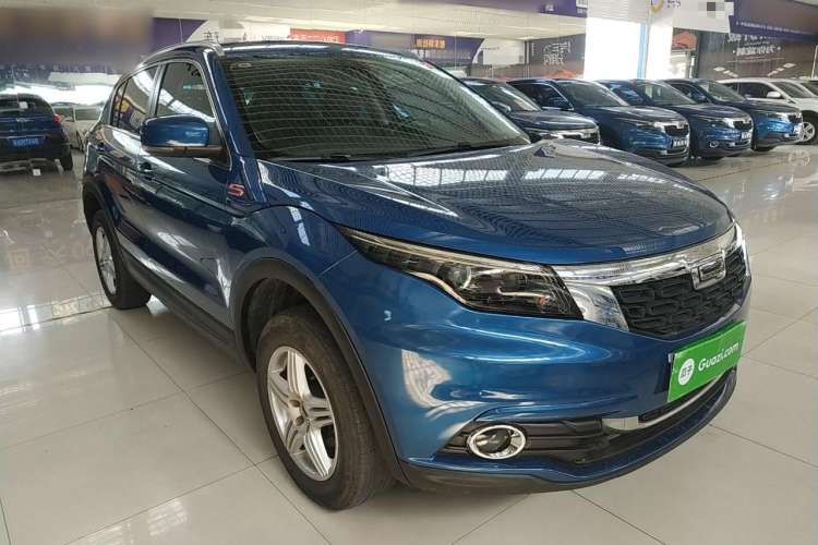 Used Qoros 5 2018 Revised Version 1.6T Automatic Leading Edition Front Right 45 Deg
