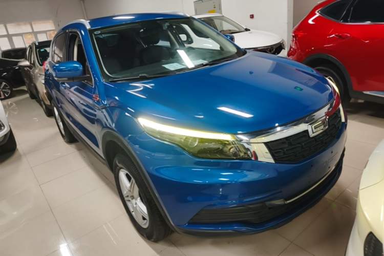 Used Qoros 5 2018 Revised Version 1.6T Automatic Leading Edition Front Right 45 Deg