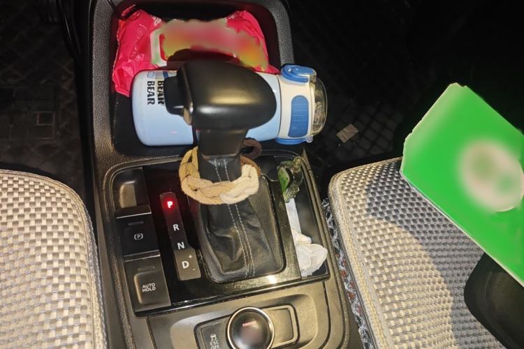 Used Qoros 5 2018 1.6T Automatic Leading Model Gear Lever