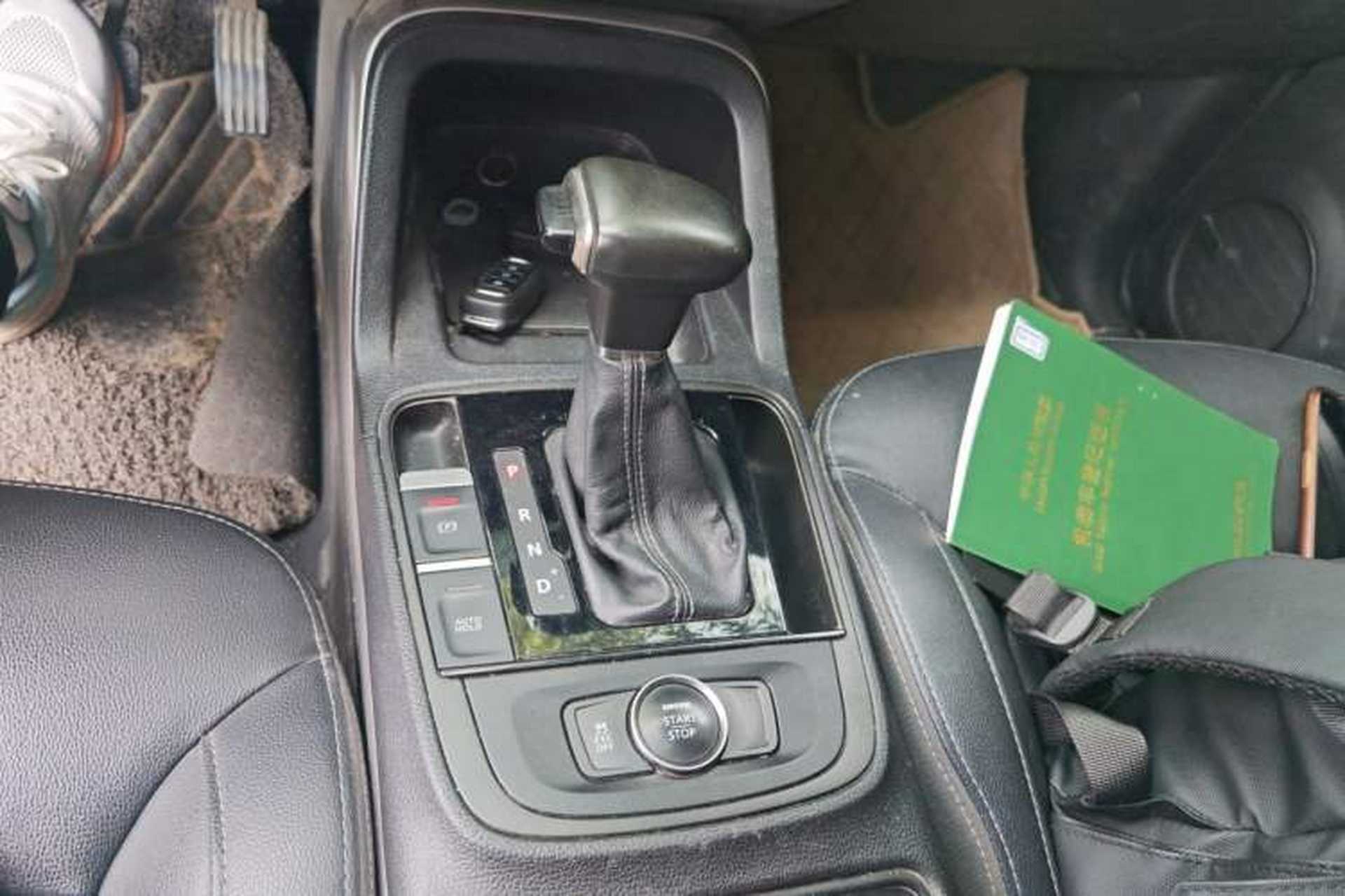 Used Qoros 5 2018 Revised Version 1.6T Automatic Leading Edition Gear Lever