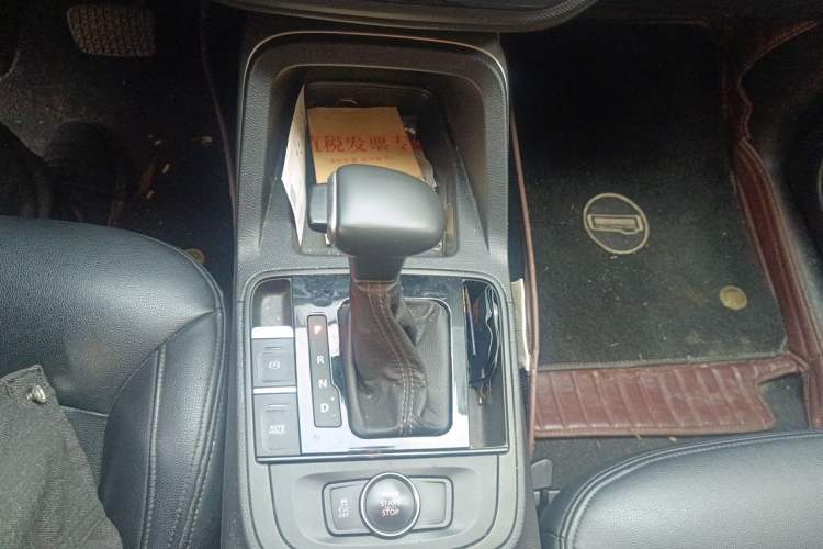 Used Qoros 5 2018 Revised Version 1.6T Automatic Leading Edition Gear Lever