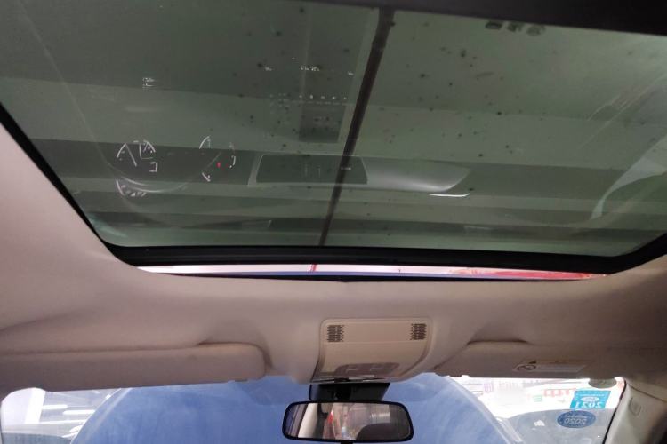 Used Qoros 5 2018 Revised 1.6T Automatic Luxury Version Headliner