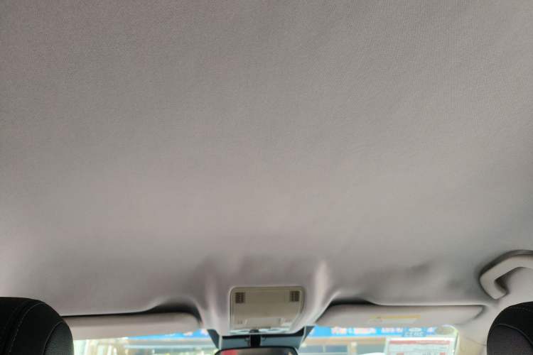 Used Qoros 5 2018 Revised Version 1.6T Automatic Leading Edition Headliner