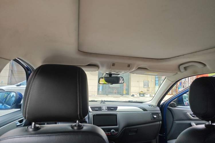 Used Qoros 5 2018 1.6T Automatic Prestige Model Headliner