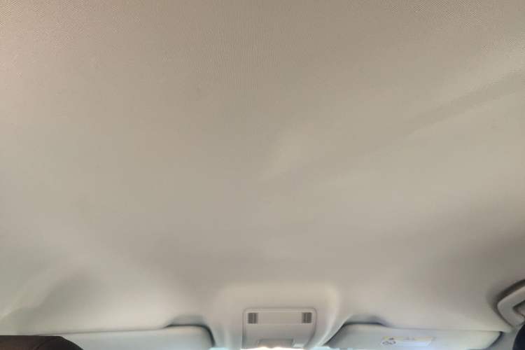 Used Qoros 5 2018 Revised Version 1.6T Automatic Leading Edition Headliner