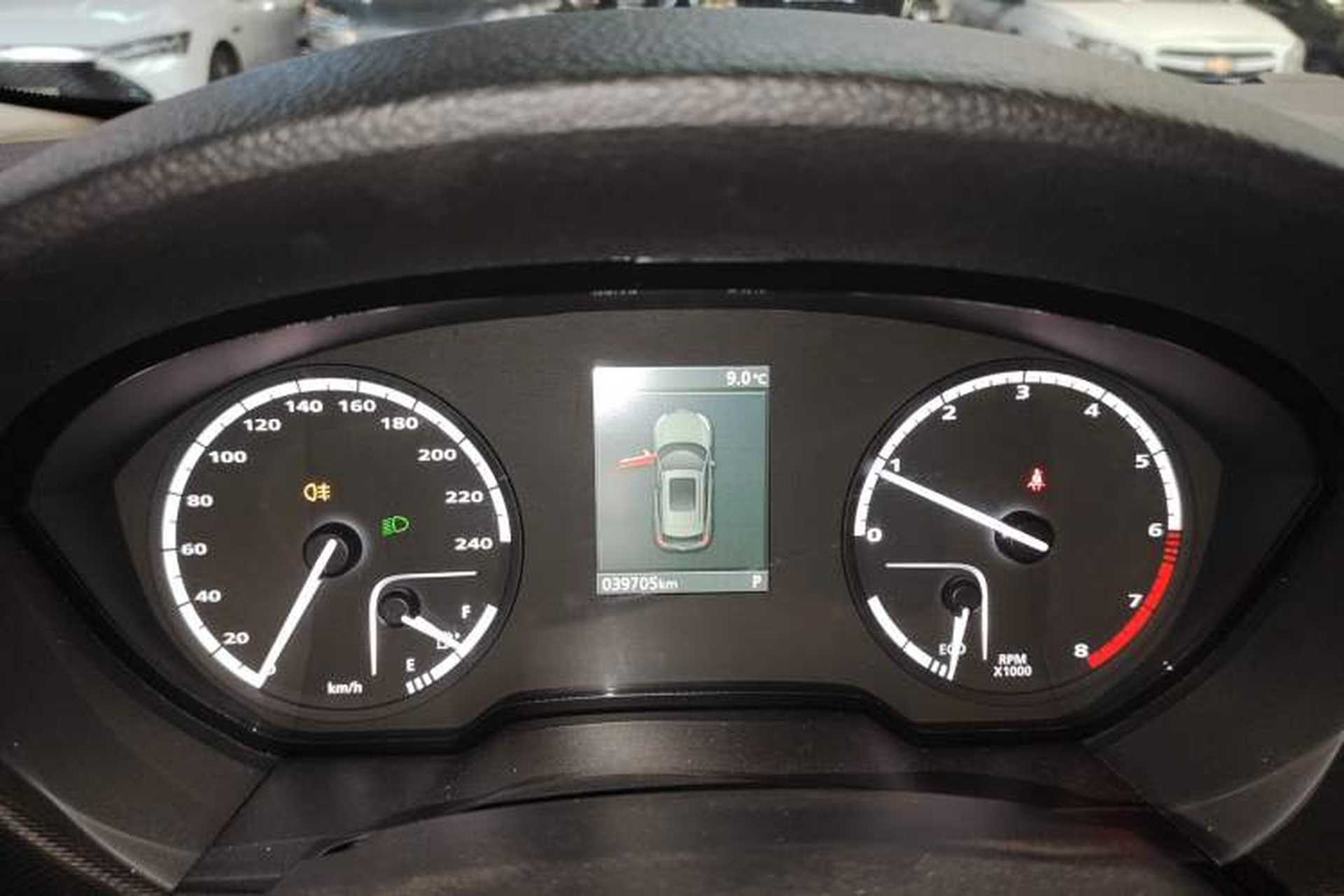Used Qoros 5 2018 Revised Version 1.6T Automatic Leading Edition Instrument Cluster