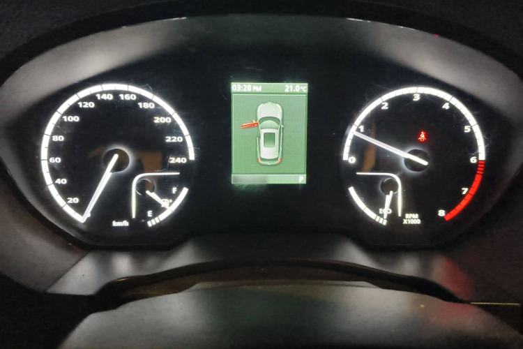 Used Qoros 5 2018 Revised Version 1.6T Automatic Leading Edition Instrument Cluster