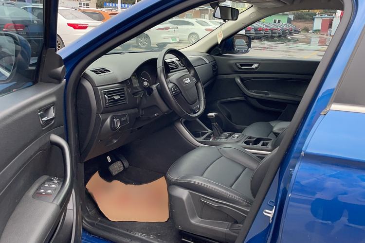 Used Qoros 5 2018 Revised Version 1.6T Automatic Leading Edition Interior 1