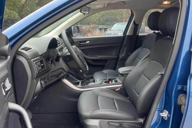Used Qoros 5 2018 Revised Version 1.6T Automatic Leading Edition Interior 2