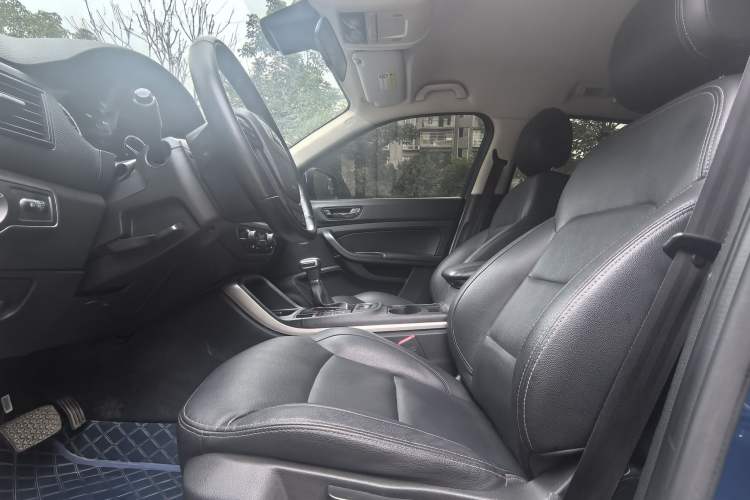 Used Qoros 5 2018 Revised Version 1.6T Automatic Leading Edition Interior 9