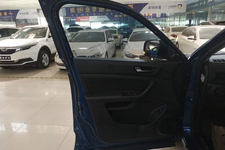Used Qoros 5 2018 Revised Version 1.6T Automatic Leading Edition Left Front Door Interior