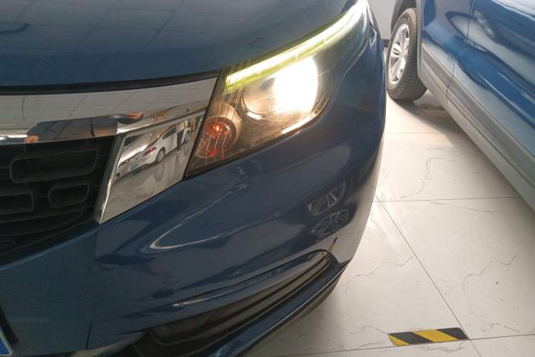 Used Qoros 5 2018 Revised Version 1.6T Automatic Leading Edition Left Front Headlight