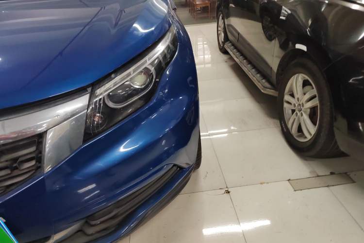 Used Qoros 5 2018 Revised 1.6T Automatic Luxury Version Left Front Headlight