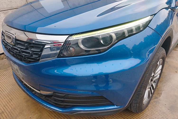 Used Qoros 5 2018 Revised 1.6T Automatic Luxury Version Left Front Headlight