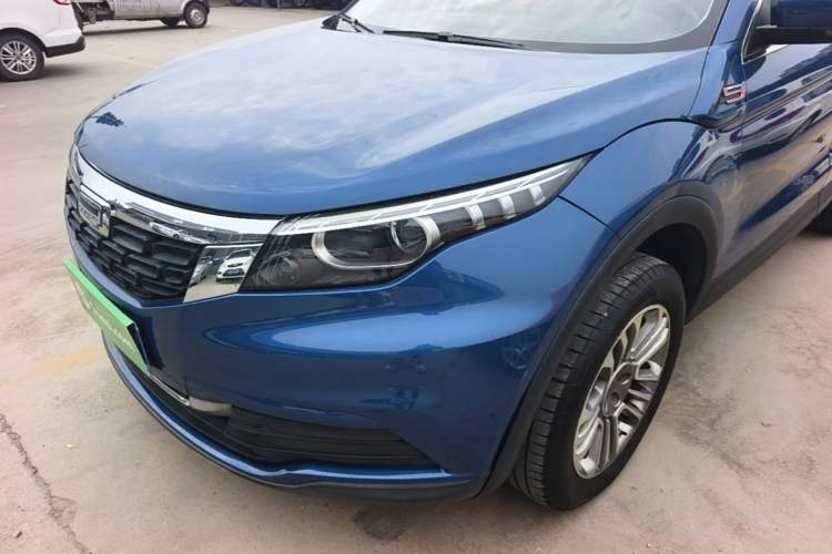 Used Qoros 5 2018 Revised 1.6T Automatic Luxury Version Left Front Headlight