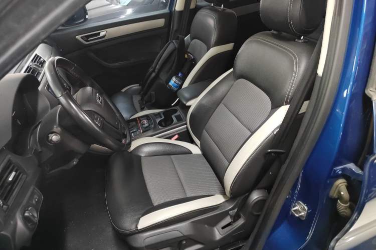 Used Qoros 5 2018 Revised 1.6T Automatic Luxury Version Left Front Seat