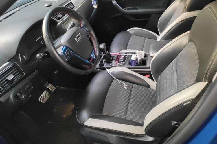 Used Qoros 5 2018 1.6T Automatic Prestige Model Left Front Seat