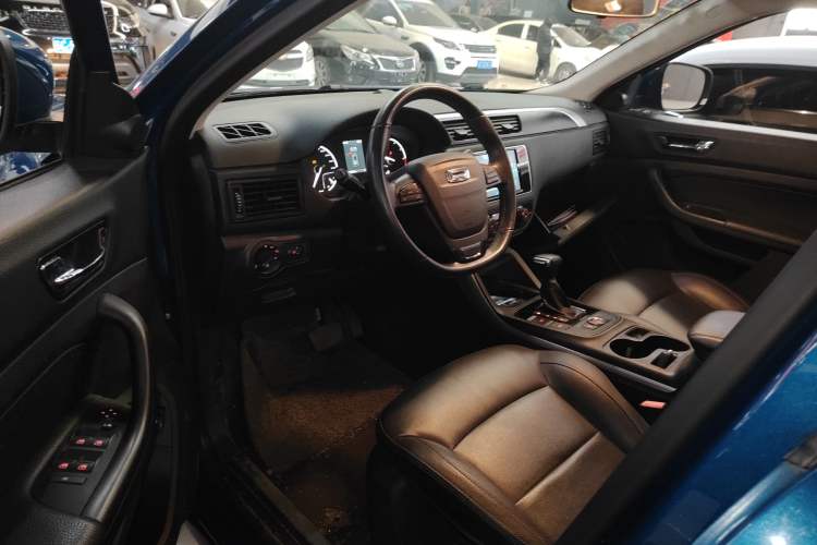 Used Qoros 5 2018 Revised Version 1.6T Automatic Leading Edition Left Front Seat