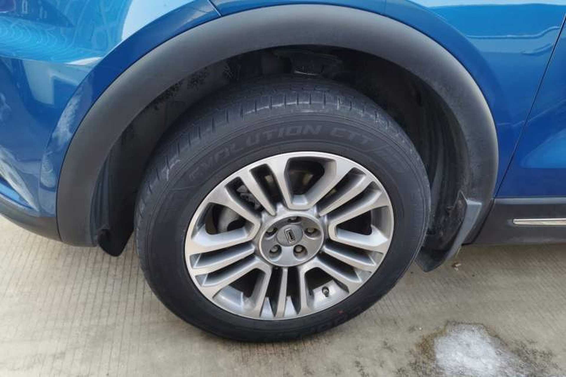 Used Qoros 5 2018 1.6T Automatic Prestige Model Left Front Wheel Hub