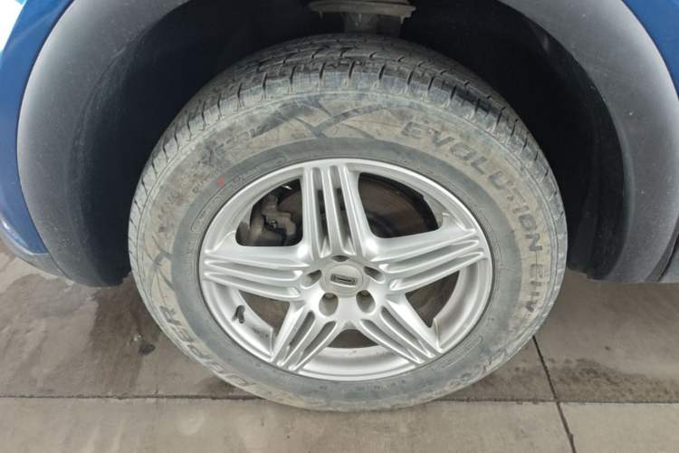 Used Qoros 5 2018 Revised Version 1.6T Automatic Leading Edition Left Front Wheel Hub