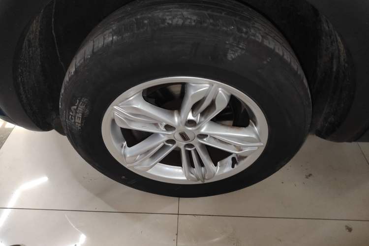 Used Qoros 5 2018 Revised Version 1.6T Automatic Leading Edition Left Front Wheel Hub