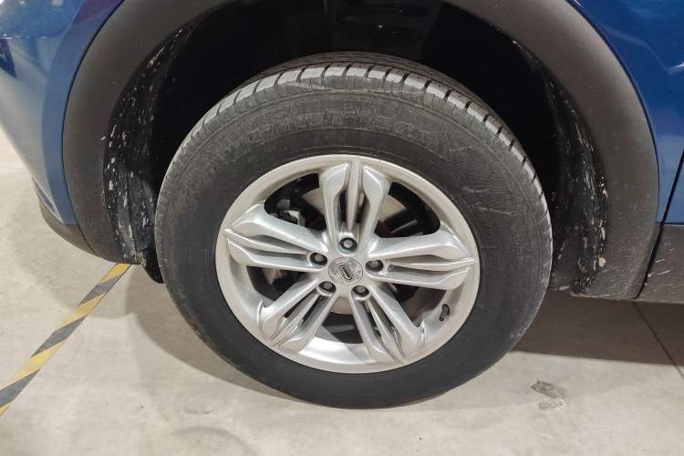Used Qoros 5 2018 Revised Version 1.6T Automatic Leading Edition Left Front Wheel Hub