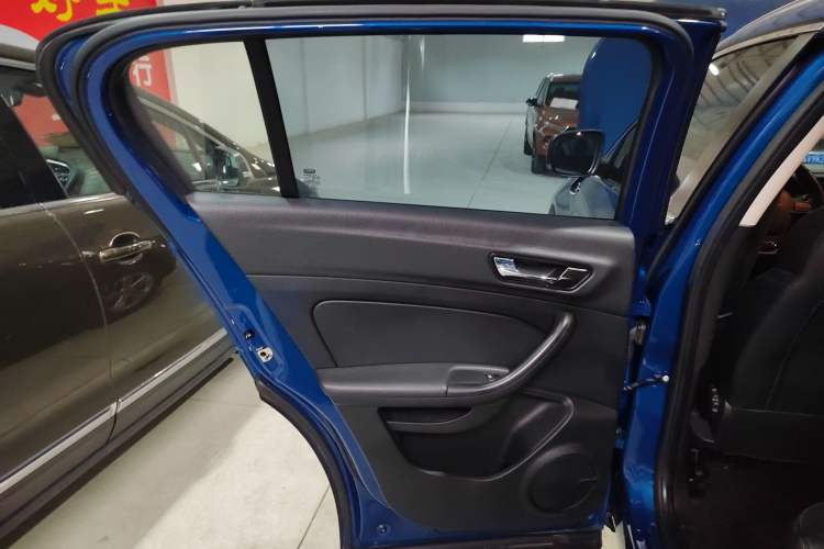 Used Qoros 5 2018 Revised Version 1.6T Automatic Leading Edition Left Rear Door Interior