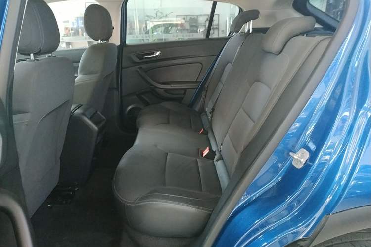 Used Qoros 5 2018 Revised Version 1.6T Automatic Leading Edition Left Rear Seat
