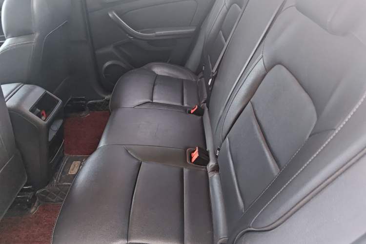 Used Qoros 5 2018 Revised Version 1.6T Automatic Leading Edition Left Rear Seat