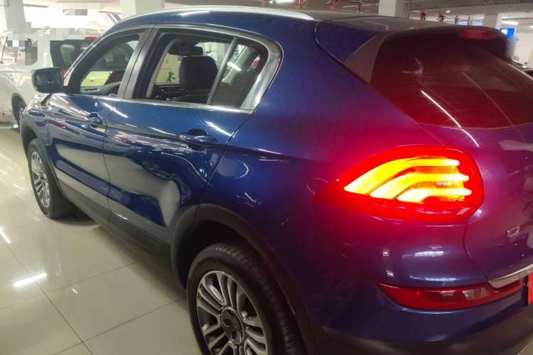 Used Qoros 5 2018 Revised 1.6T Automatic Luxury Version Left Side