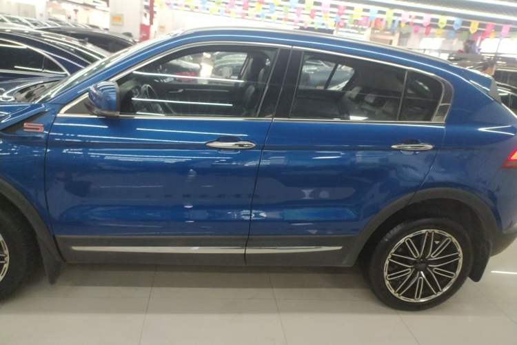 Used Qoros 5 2018 1.6T Automatic Flagship Model Left Side
