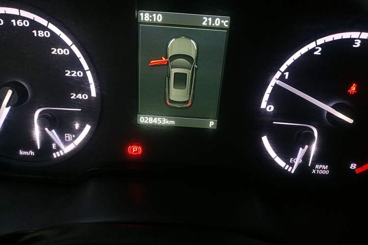 Used Qoros 5 2018 Revised Version 1.6T Automatic Leading Edition Odometer Close Up