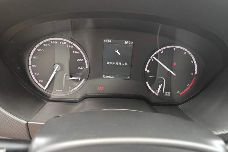 Used Qoros 5 2018 1.6T Automatic Prestige Model Odometer Close Up