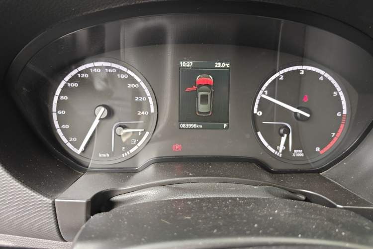 Used Qoros 5 2018 1.6T Automatic Leading Model Odometer Close Up