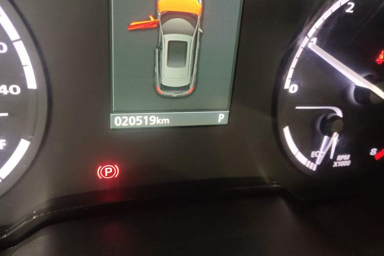 Used Qoros 5 2018 Revised Version 1.6T Automatic Leading Edition Odometer Close Up