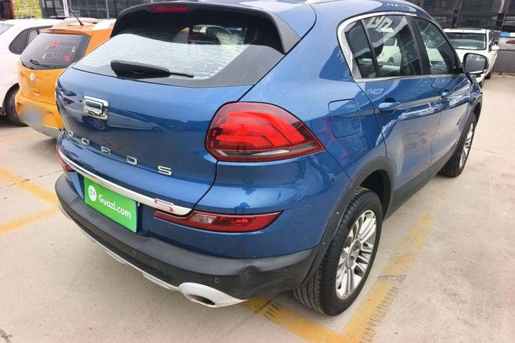 Used Qoros 5 2018 Revised 1.6T Automatic Luxury Version Rear Right 45 Deg