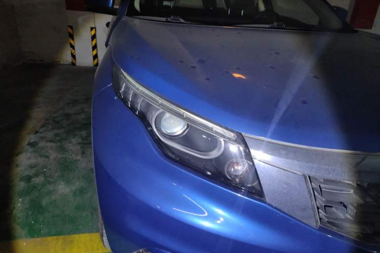 Used Qoros 5 2018 1.6T Automatic Prestige Model Right Front Headlight