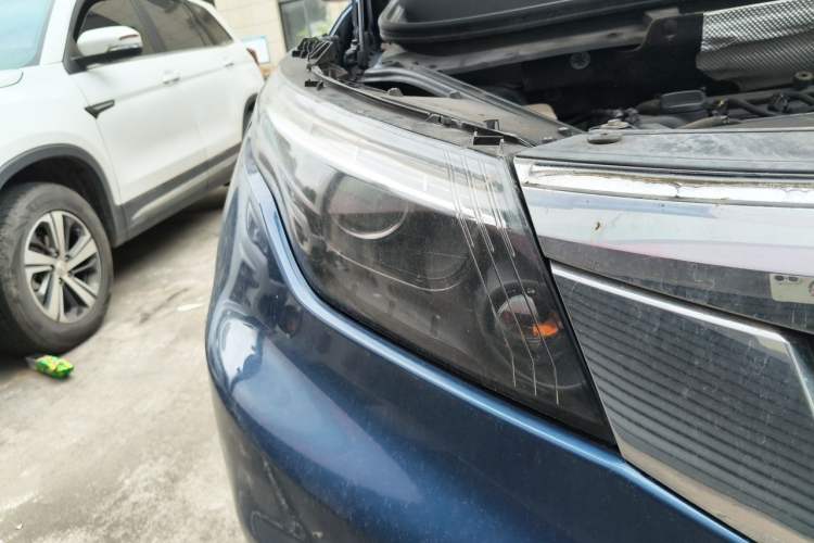 Used Qoros 5 2018 Revised Version 1.6T Automatic Leading Edition Right Front Headlight