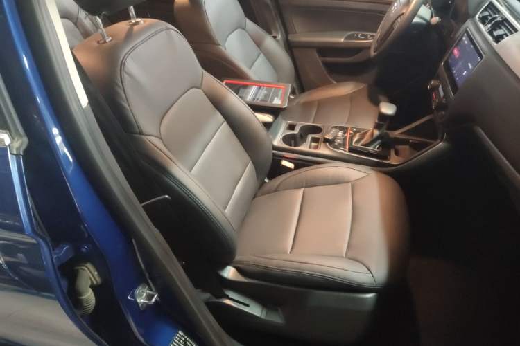 Used Qoros 5 2018 Revised 1.6T Automatic Luxury Version Right Front Seat