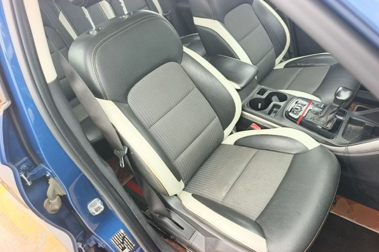 Used Qoros 5 2018 Revised 1.6T Automatic Luxury Version Right Front Seat