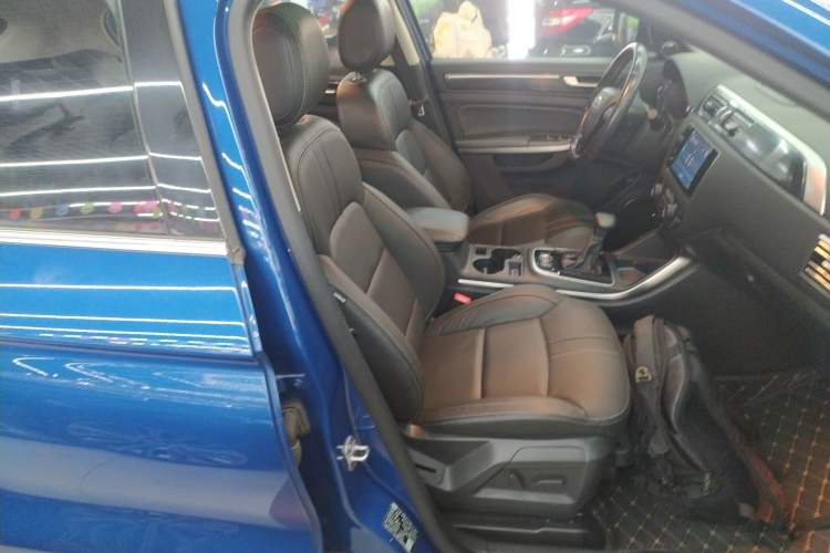Used Qoros 5 2018 1.6T Automatic Flagship Model Right Front Seat