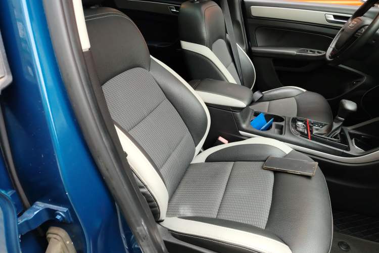 Used Qoros 5 2018 Revised 1.6T Automatic Luxury Version Right Front Seat