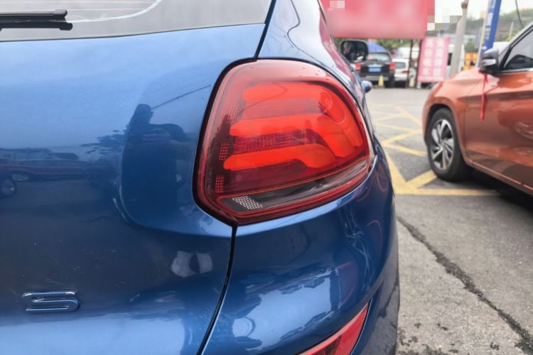 Used Qoros 5 2018 1.6T Automatic Leading Model Right Rear Taillight